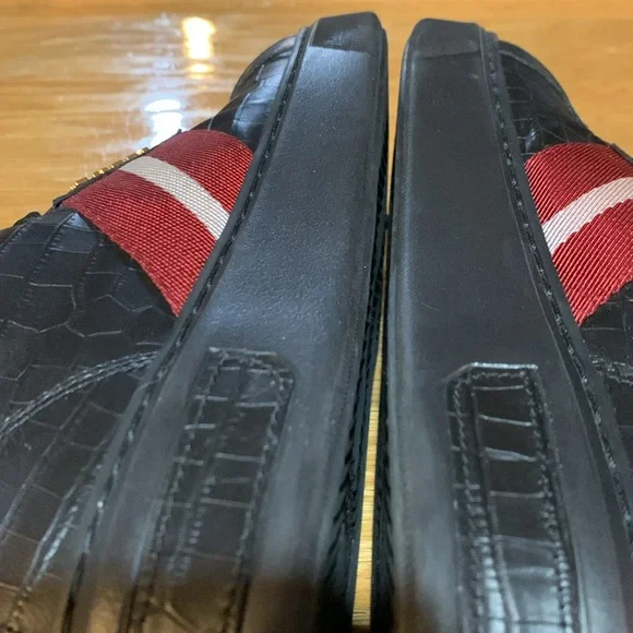 BALLY DESIGNER SNEAKERS EU 9.5E/US 10.5D, BEAUTIFUL SKIN  display picture 3